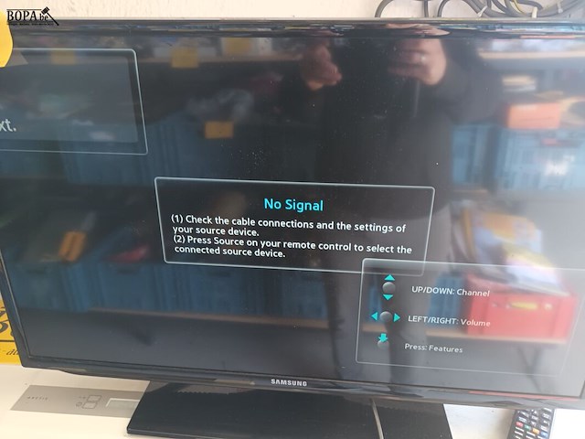 Lot 24 - tv samsung 32” - afbeelding 4 van  4