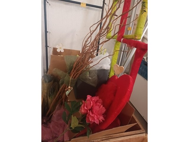 Lot 24 - valentijn decoratie - afbeelding 3 van  6