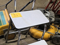 Lot 24 - vintage trapladder 3 treden - afbeelding 2 van  2