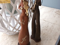 Lot 24 - windlicht en beeldjes. 3 stuks - afbeelding 2 van  5
