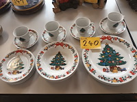 Lot 240 - kerstservies. 20 stuks - afbeelding 1 van  4