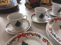 Lot 240 - kerstservies. 20 stuks - afbeelding 4 van  4