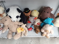 Lot 240 - knuffels - afbeelding 1 van  4