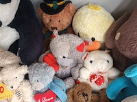 Lot 240 - knuffels - afbeelding 3 van  4