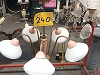 Lot 240 - luster vintage roze - afbeelding 1 van  3
