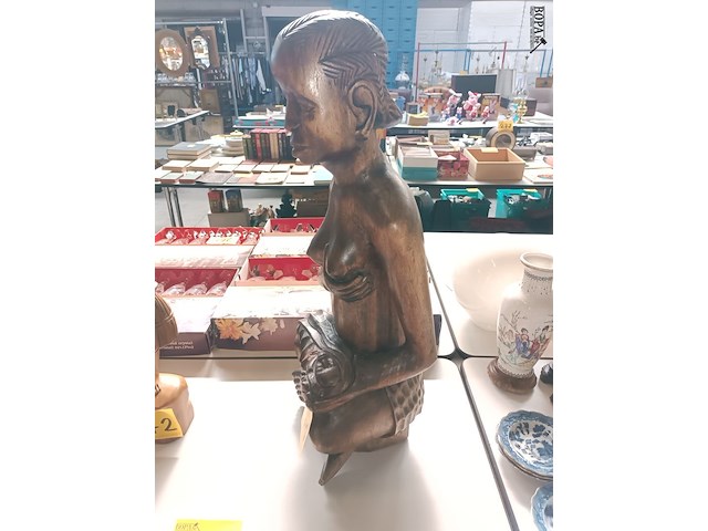 Lot 241 - afrikaans houten beeld - afbeelding 2 van  4