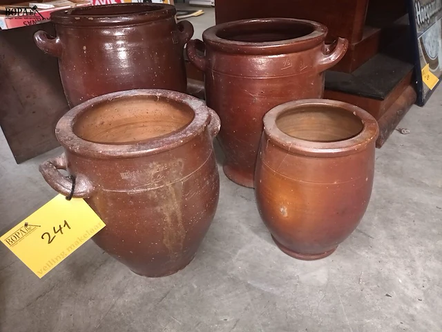 Lot 241 - antieke grespotten. 4 stuks - afbeelding 3 van  4