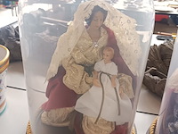 Lot 241 - globe maria met kind. 2 stuks - afbeelding 3 van  3
