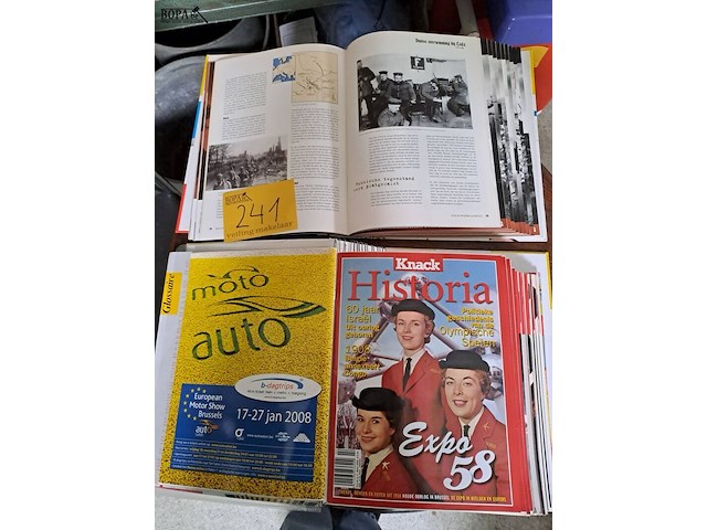 Lot 241 - lot verzamelmap woi in beeld en woord - knack historia jaren - afbeelding 1 van  1