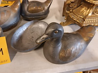 Lot 241 - metalen eenden. 4 stuks - afbeelding 3 van  4