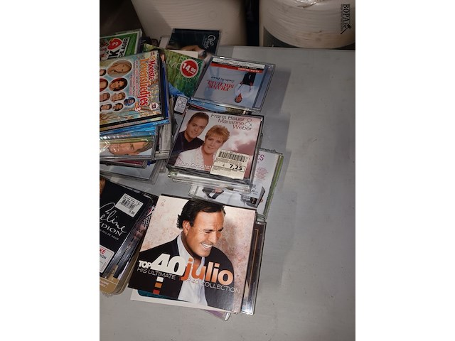 Lot 241 - muziek cd’s - afbeelding 4 van  4