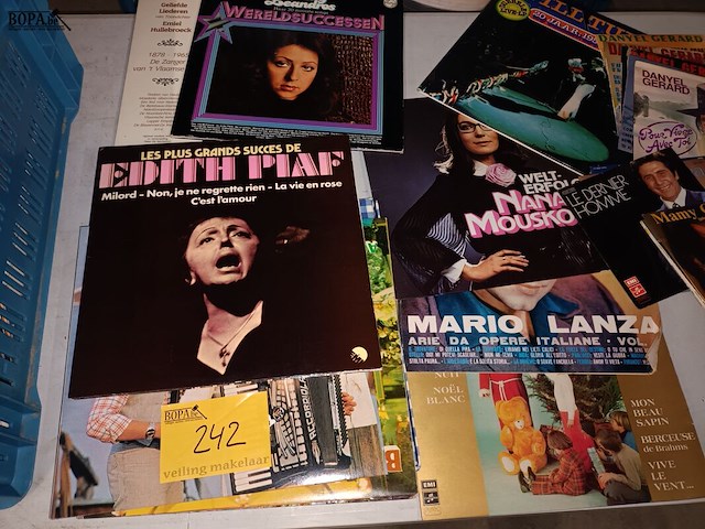 Lot 242 - lp’s en singles. 104 stuks - afbeelding 3 van  5