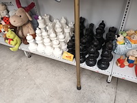 Lot 242 - schaakspel zonder speelmat - afbeelding 2 van  4