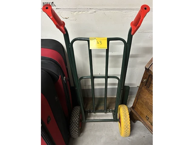 Lot 243 - bolderwagentje - afbeelding 1 van  2