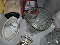 Lot 243 - huisraad. 26 stuks - afbeelding 6 van  6