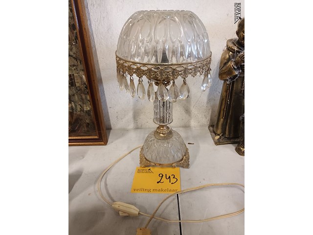 Lot 243 - tafellamp in glas en messing - afbeelding 1 van  3