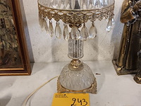 Lot 243 - tafellamp in glas en messing - afbeelding 1 van  3