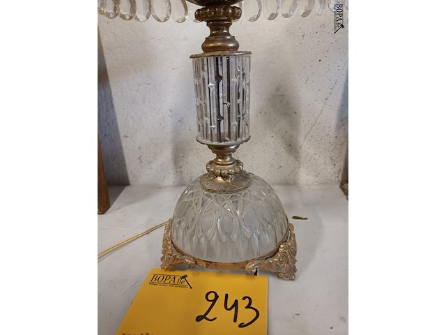 Lot 243 - tafellamp in glas en messing - afbeelding 3 van  3