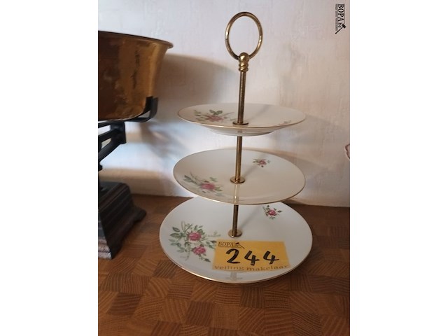 Lot 244 - etagère bavaria - afbeelding 2 van  4