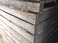 Lot 244 - houten kist met houtrestanten. 6 stuks - afbeelding 2 van  3