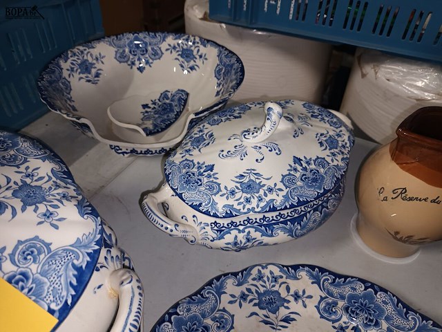 Lot 244 - huisraad en servies. 11 stuks - afbeelding 5 van  6