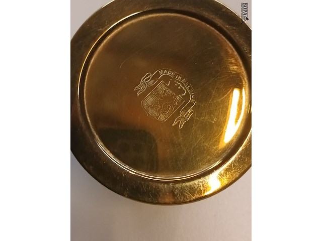 Lot 244 - koffiestel in koper. 2 stuks - afbeelding 4 van  5