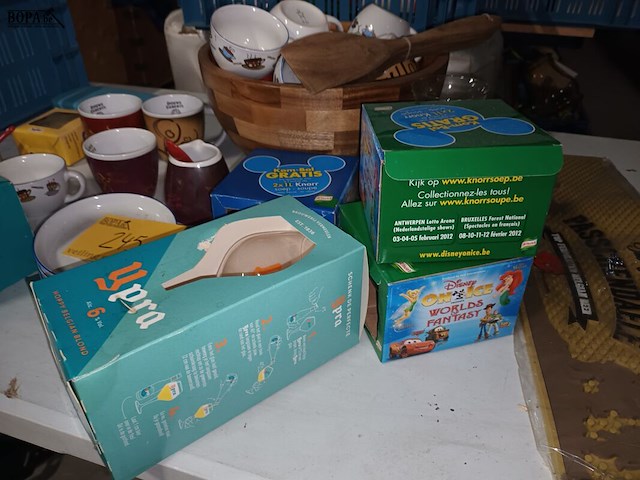 Lot 245 - huisraad - afbeelding 3 van  5