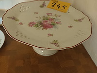 Lot 245 - taartschaal in porselein - afbeelding 1 van  4