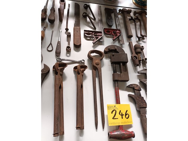 Lot 246 - antiek gereedschap. 48 stuks - afbeelding 5 van  5
