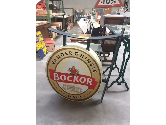 Lot 246 - dubbelzijdige lichtreclame bockor - afbeelding 1 van  3