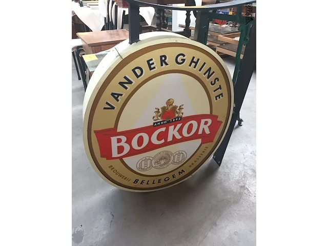 Lot 246 - dubbelzijdige lichtreclame bockor - afbeelding 2 van  3
