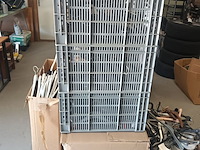 Lot 246 - groot lot diverse kleerhangers - afbeelding 2 van  3