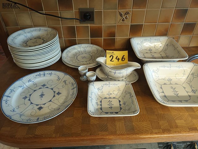Lot 246 - servies boch copenhagen. 27 stuks - afbeelding 1 van  5