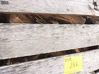 Lot 247 - houten kist met houtrestanten. 6 stuks - afbeelding 3 van  4