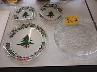 Lot 247 - kerstschalen. 4 stuks - afbeelding 1 van  4