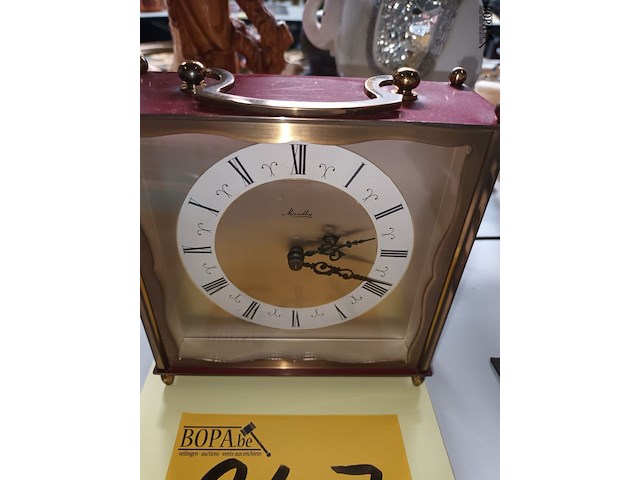 Lot 247 - tafelklok mauthe germany - afbeelding 2 van  3