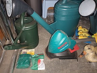 Lot 247 - tuinmateriaal. 15 stuks - afbeelding 4 van  4