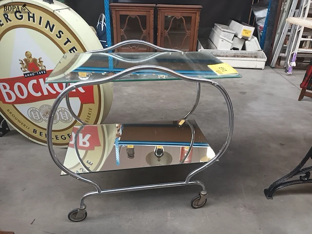 Lot 247 - vintage trolley - afbeelding 2 van  3