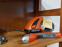 Lot 248 - accugrasschaar en universele snijder van black en decker - afbeelding 1 van  3