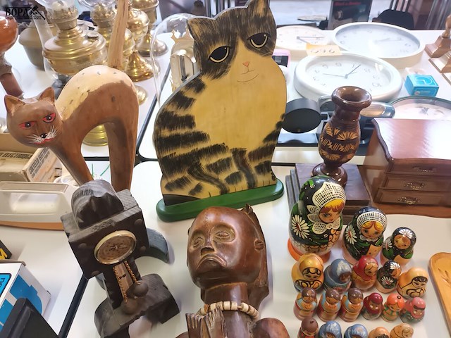 Lot 248 - houten decoratie. 36 stuks - afbeelding 3 van  8