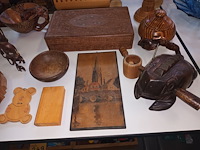 Lot 248 - houten decoratie. 36 stuks - afbeelding 7 van  8