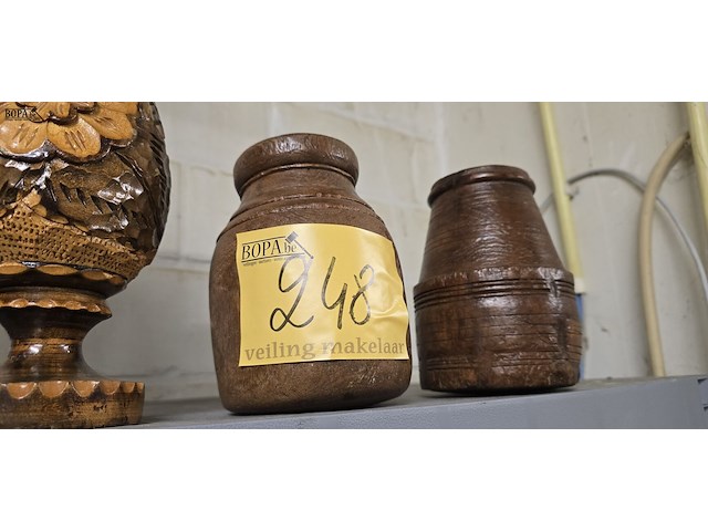 Lot 248 - lot houten siervazen 4 stuks - afbeelding 4 van  4