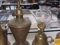 Lot 248 - olielampen in koper. 5 stuks - afbeelding 3 van  4
