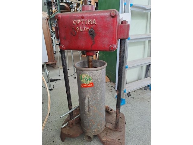 Lot 249 - antieke optima 9 liter worstvullijn jaren '50 - afbeelding 2 van  2