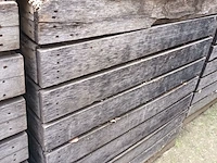 Lot 249 - houten kist met houtrestanten. 6 stuks - afbeelding 2 van  4