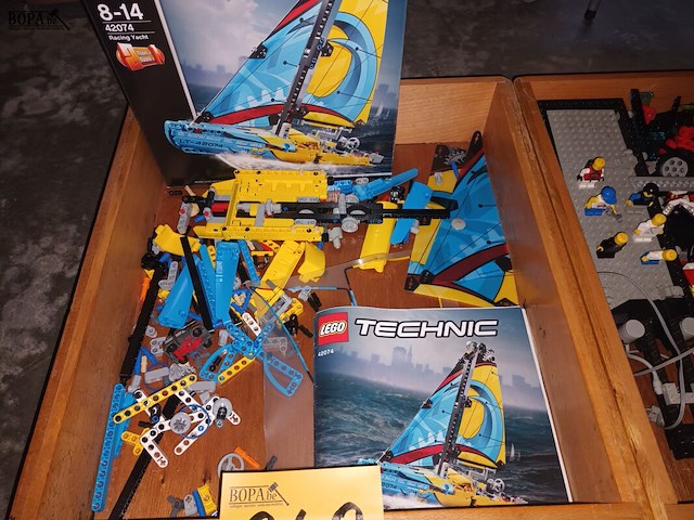 Lot 249 - lego technic - afbeelding 2 van  4