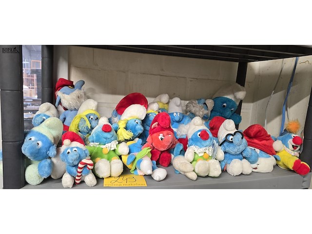 Lot 249 - lot diverse smurfen knuffels - afbeelding 1 van  6