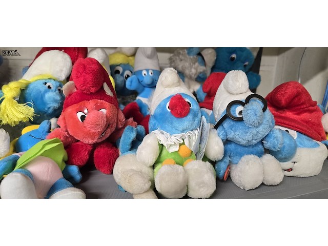 Lot 249 - lot diverse smurfen knuffels - afbeelding 4 van  6