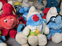 Lot 249 - lot diverse smurfen knuffels - afbeelding 4 van  6