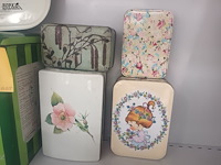 Lot 25 - blikken dozen. 10 stuks - afbeelding 3 van  5